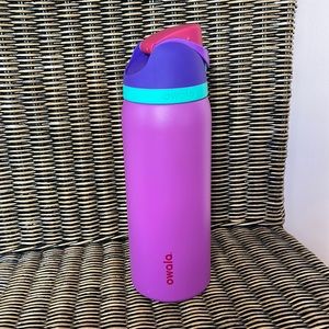 Owala 32 oz water bottle